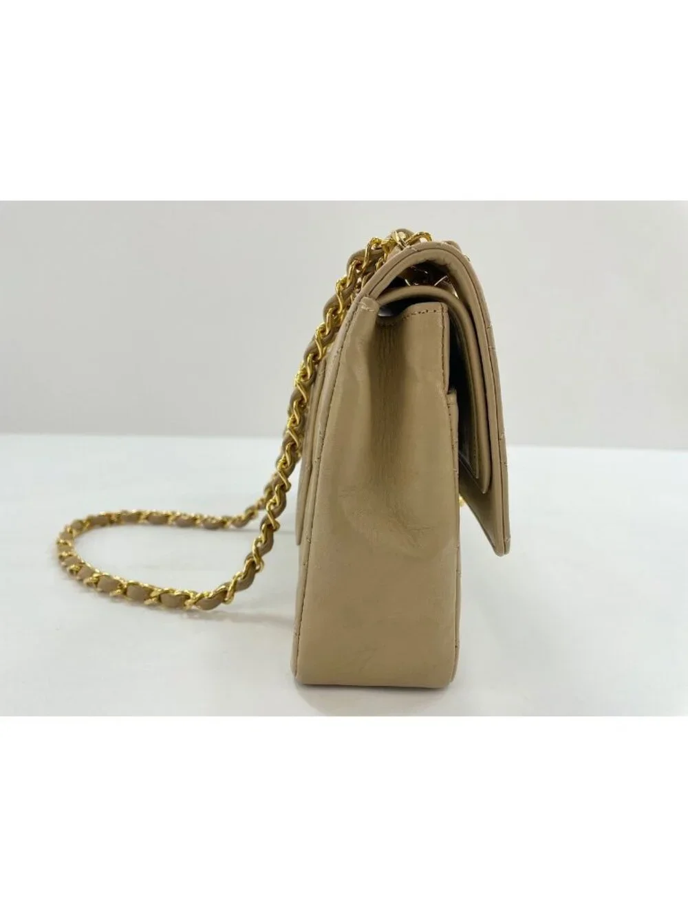 CHANEL mild image internal